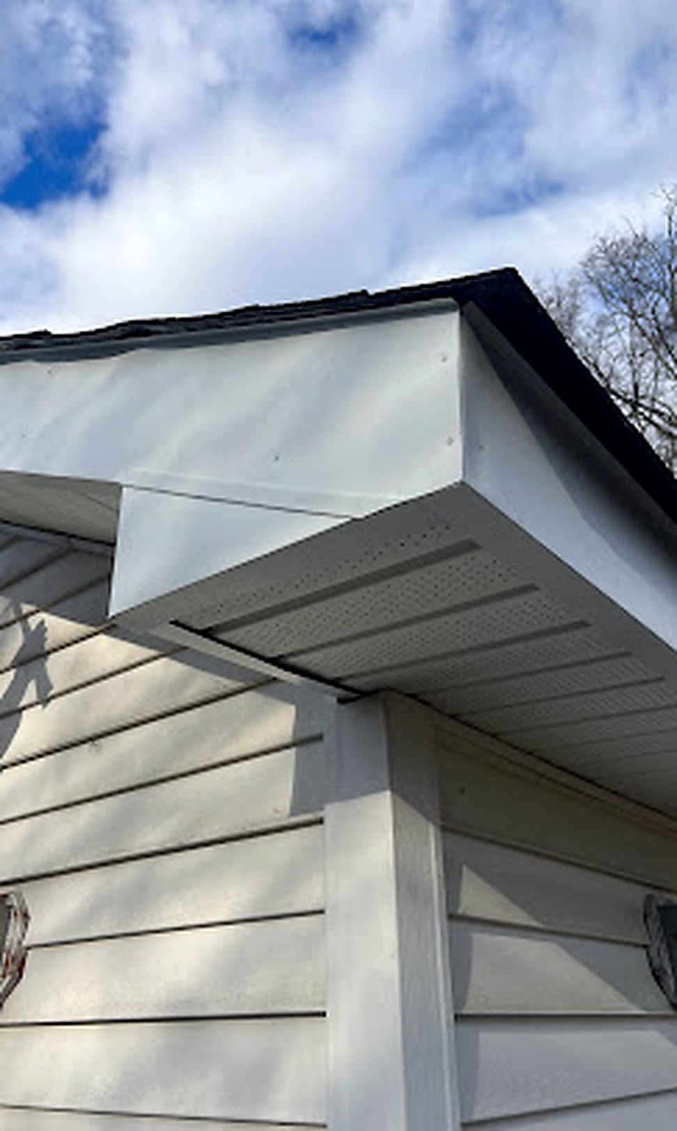 New soffit and fascia corner detail